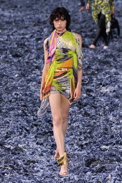 Look 69